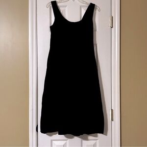 Sincerely Jules Elegant Black Midi Dress